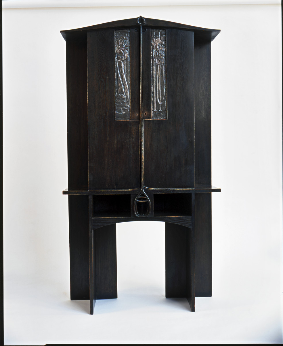 Furniture · Smoker's cabinet for Mains Street, by Charles Rennie Mackintosh · 1903