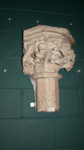 Plaster cast of top capital with foliate ornament