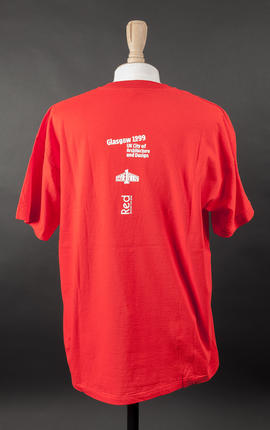 "The shape of the colour red" tshirt (Version 2)