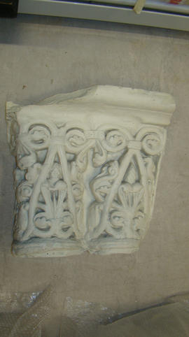 Plaster casts of double capital with stylised ornamentation (Version 1)