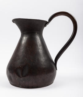 Large copper pitcher (Version 1)