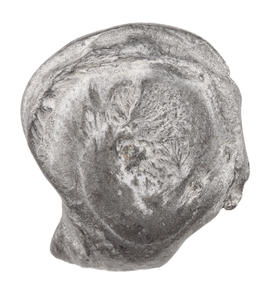 Miniature round button, featuring three-dimensional figure (Version 2)