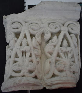Plaster casts of double capital with stylised ornamentation (Version 2)