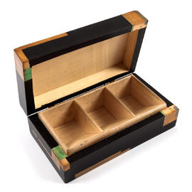 Decorative box with three compartments (Version 4)