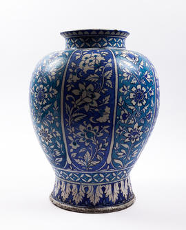 Large blue ornamental vase with lid (Version 1)