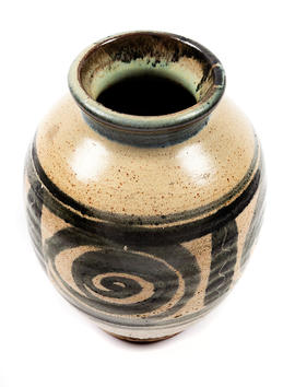 Small vase with green swirls (Version 1)
