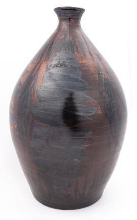 Brown vase with black leaf detail (Version 1)
