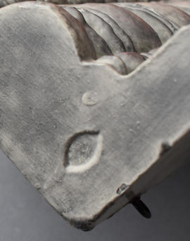 Plaster cast of cornice fragment decorated with egg and dart (Version 3)