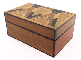 Large decorative cigarette box (Version 1)