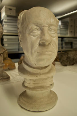 Bust of 'brontolone' (Version 1)
