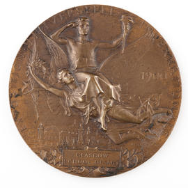 Paris International Exhibition medal (Version 1)