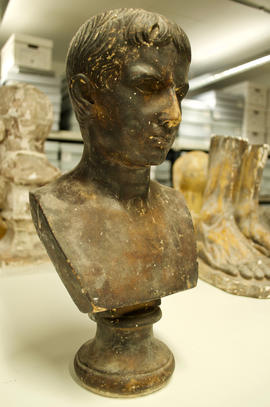 Small bust after 'Young Octavian' (Version 1)
