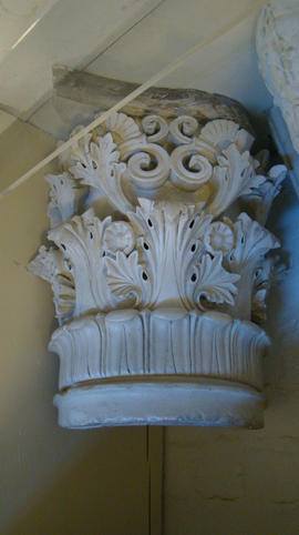 Plaster cast of Corinthian capital with stylised acanthus (Version 1)
