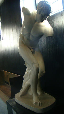 Plaster cast of Crouching Discobolos
