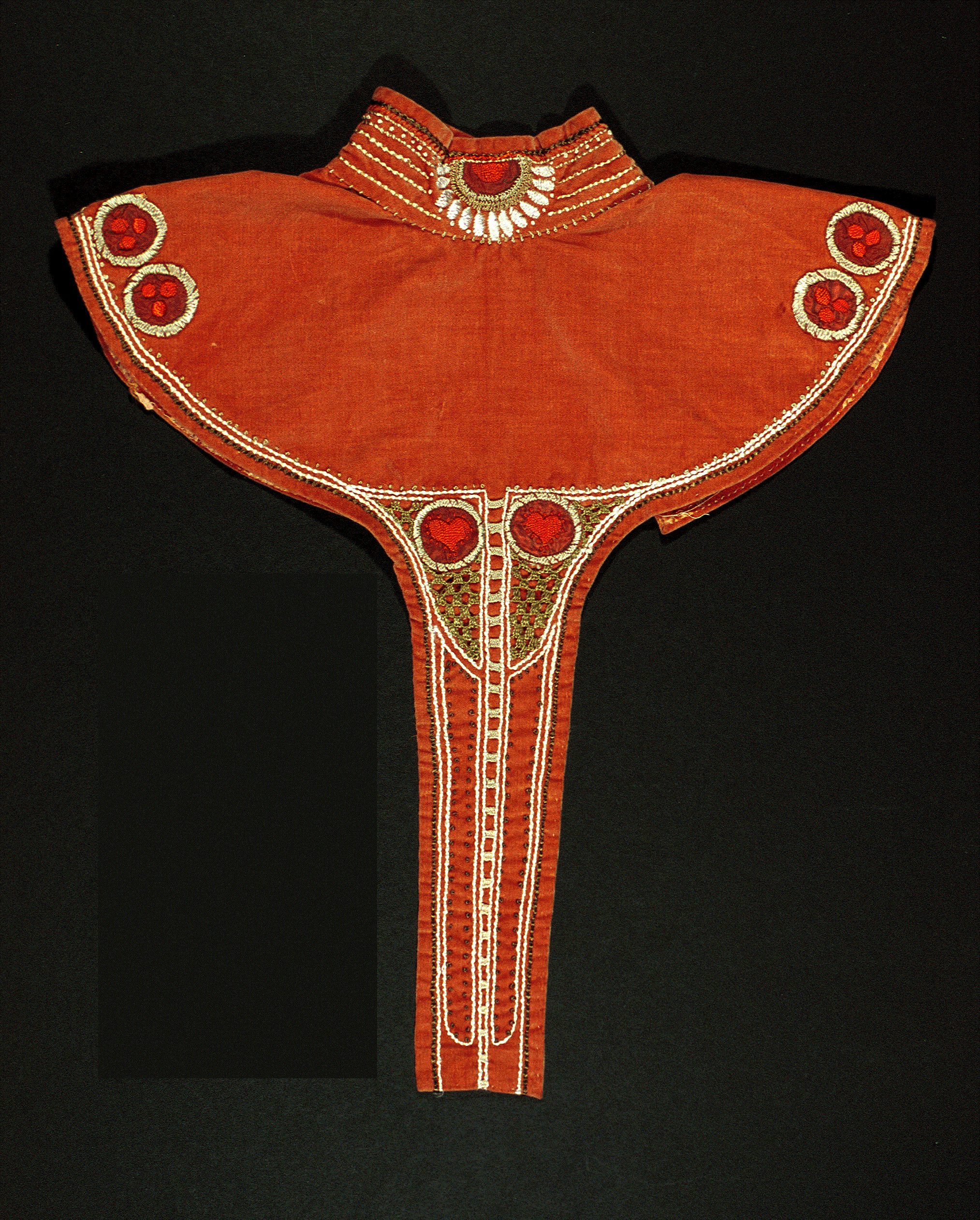 NMC 420 - Embroidered Yoke/Collar, c.1911-1920, probably worked by one of Ann Macbeth's students