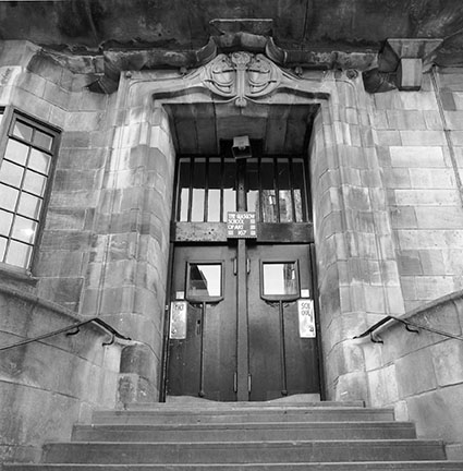GSAA/P/7/364/12 Entrance to the Mackintosh Building