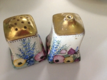 Ceramic Cruet Set. Image courtesy of GU Feminist History