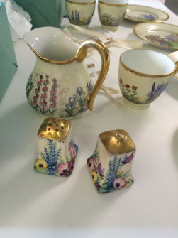 Ceramic Cruet Set. Image courtesy of GU Feminist History