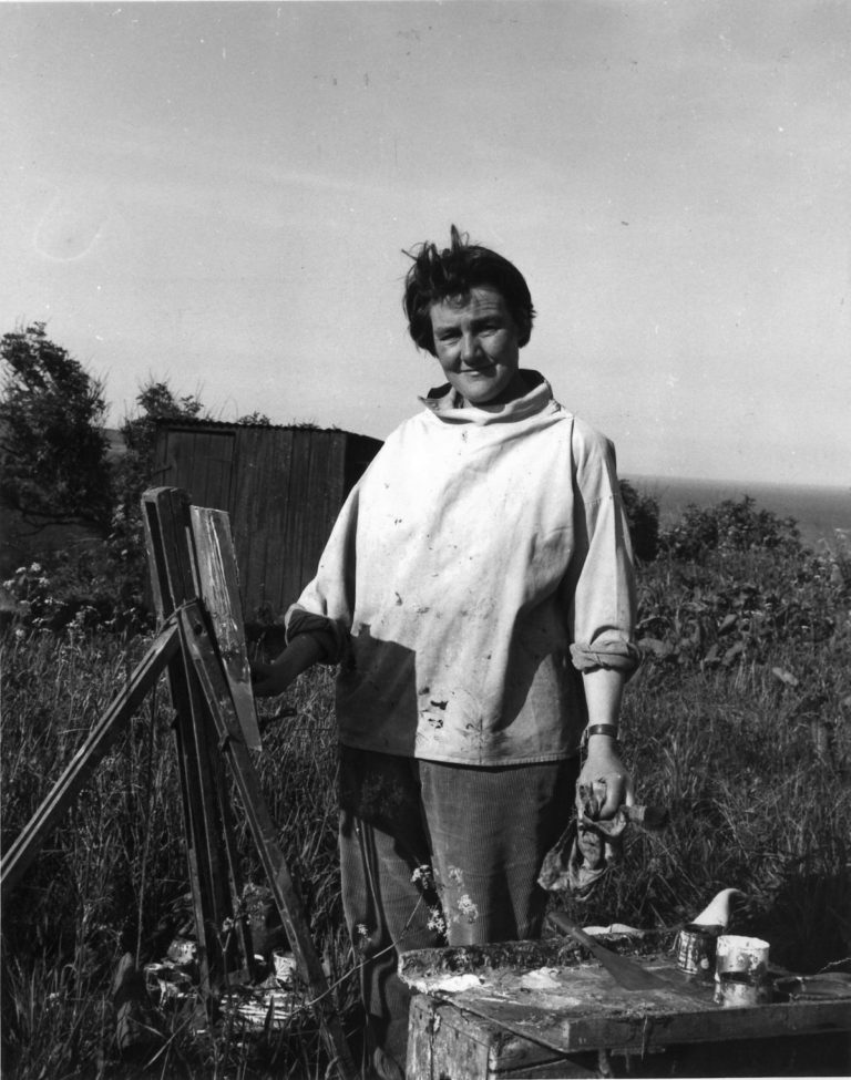 Photo: Joan Eardley. Image from: https://www.heraldscotland.com/news/18993242.joan-eardley-centenary-exhibitions-shining-new-light-favourite-scottish-artist/